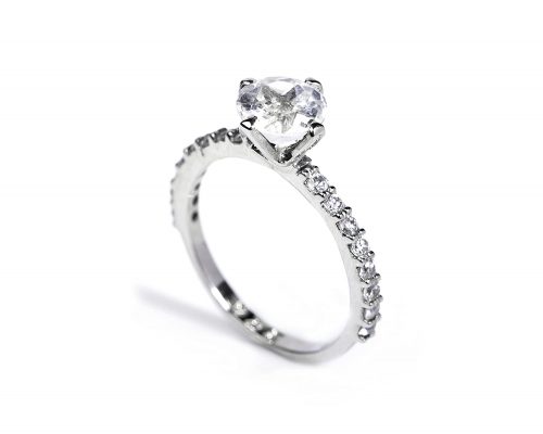 Certified Topaz Gemstone Solitaire Ring - Image 3