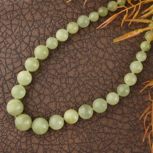 Gempro Nephrite Jade Graduated Necklace – Luxurious, Natural Beauty