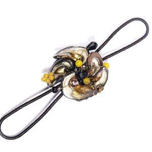 Gempro Genuine Sea Shell Tribal Flower Bracelet for Women